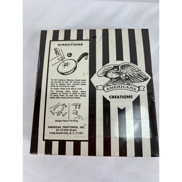 Vintage Blue Skillet Salt & Pepper Shaker Set By Americana Creations NOS - Picture 2 of 5